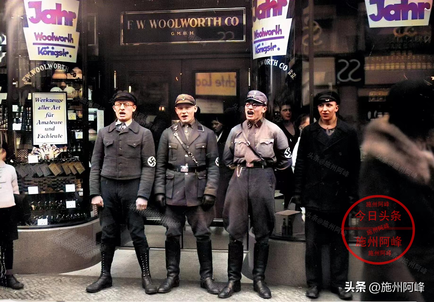 老照片：坐完牢刚出狱时的希特勒，与帝国大厦同框的兴登堡号飞艇