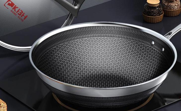 跌落神坛的4种锅具,盘点那些跟风买的锅具