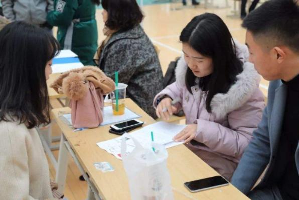 张雪峰说世界500强都说学历不重要,张雪峰说谁成不了五百强