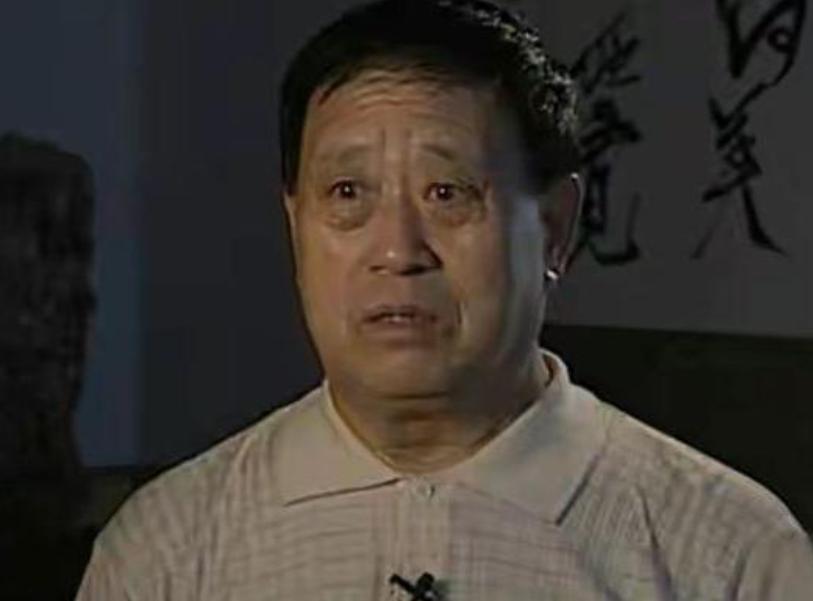 退伍军人意外救下一老人，对方赠宝珠谢恩，38年后才知宝珠不简单