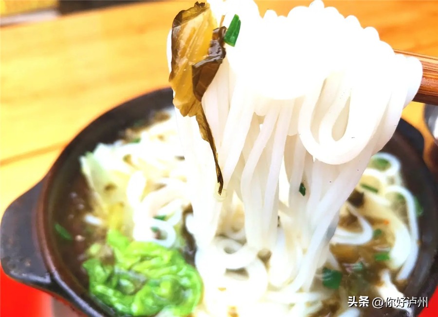 生意好到爆的夜宵店,老城区生意火爆的夜宵店