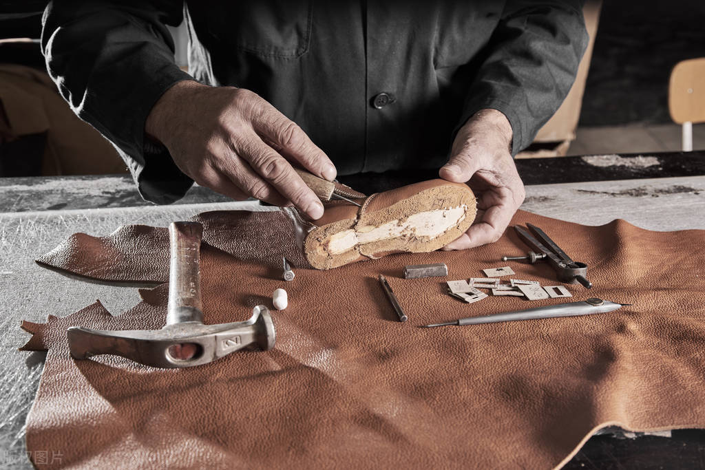 奢侈品包鉴定都多少钱,鉴定正品奢侈品香奈儿包