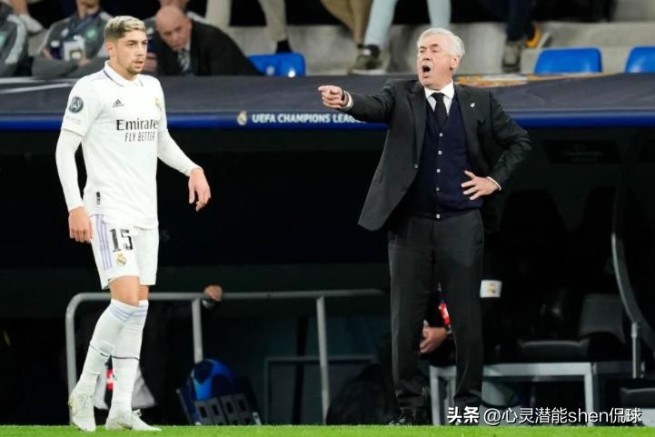 足坛一夜大爆冷,皇马巴萨尤文为什么硬扛到底