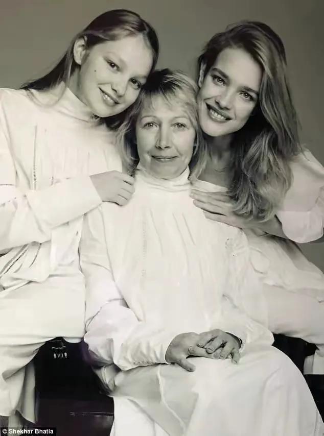 玛丽苏照进现实LV太子妃水果娜通过DNA找到失散多年的亲妹