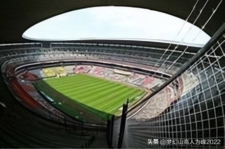 专业足球场人造草坪制造厂家,专业足球场围栏实体厂家