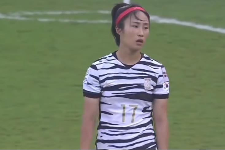 中国足球女足被调侃,中国足球还得看女足