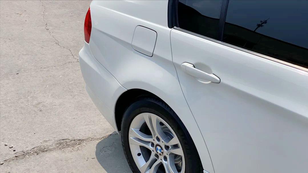 破烂不堪的废旧车变成新车的视频,宝马e90325i