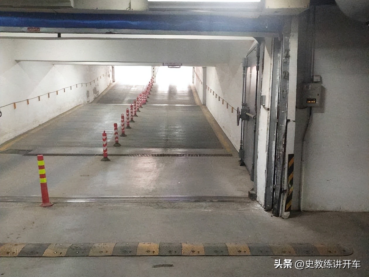 新手地下车库怎么停车,到地下车库都觉得恐惧咋办