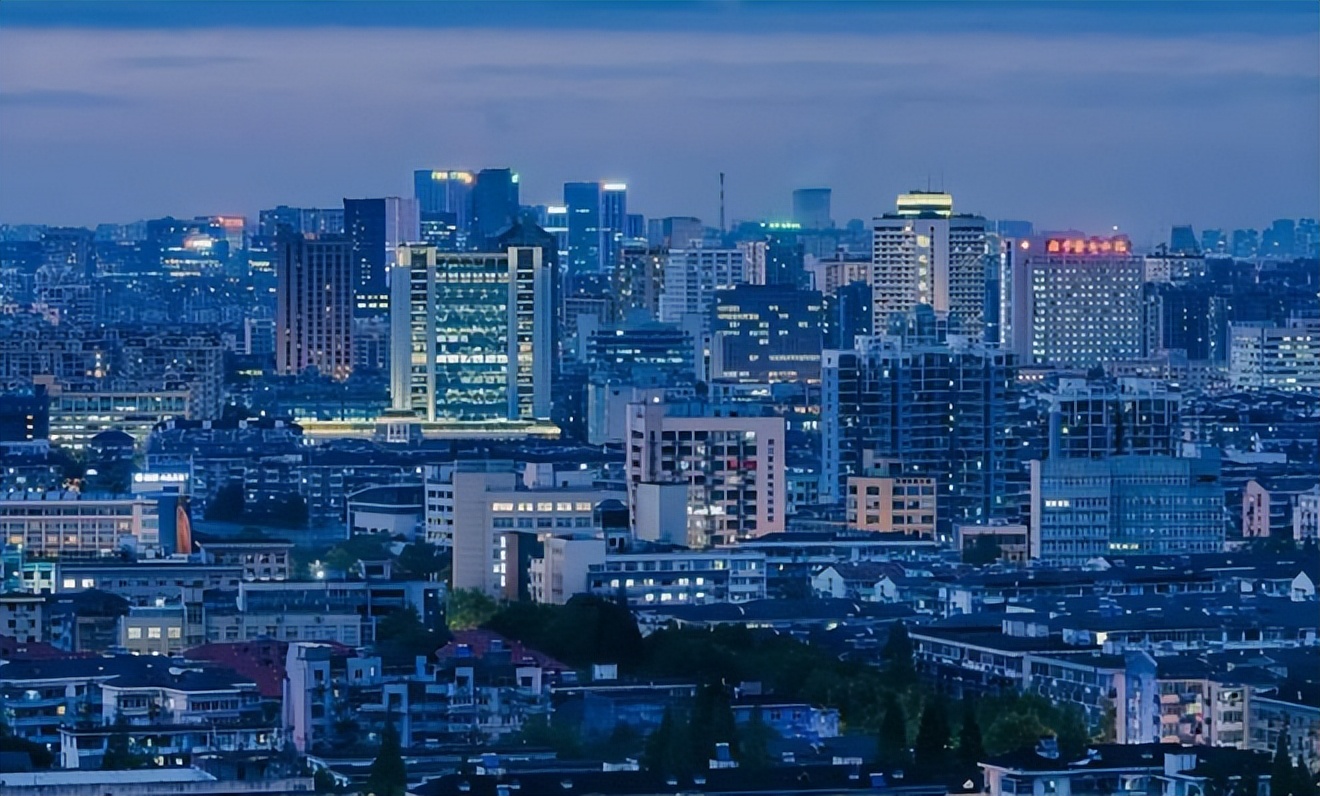 我国地方现行的几级行政区划,中国现行行政区划为什么不是四级