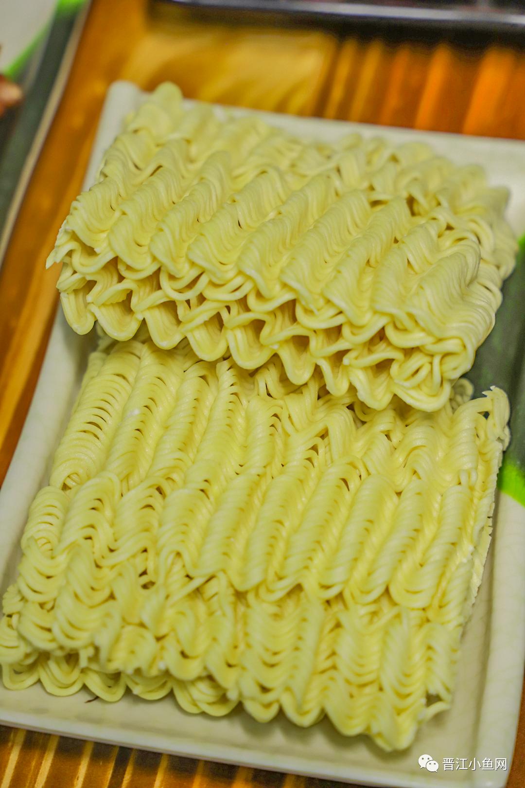 肉！肉！肉！「手撕大骨头」登陆晋江！比拳头还大