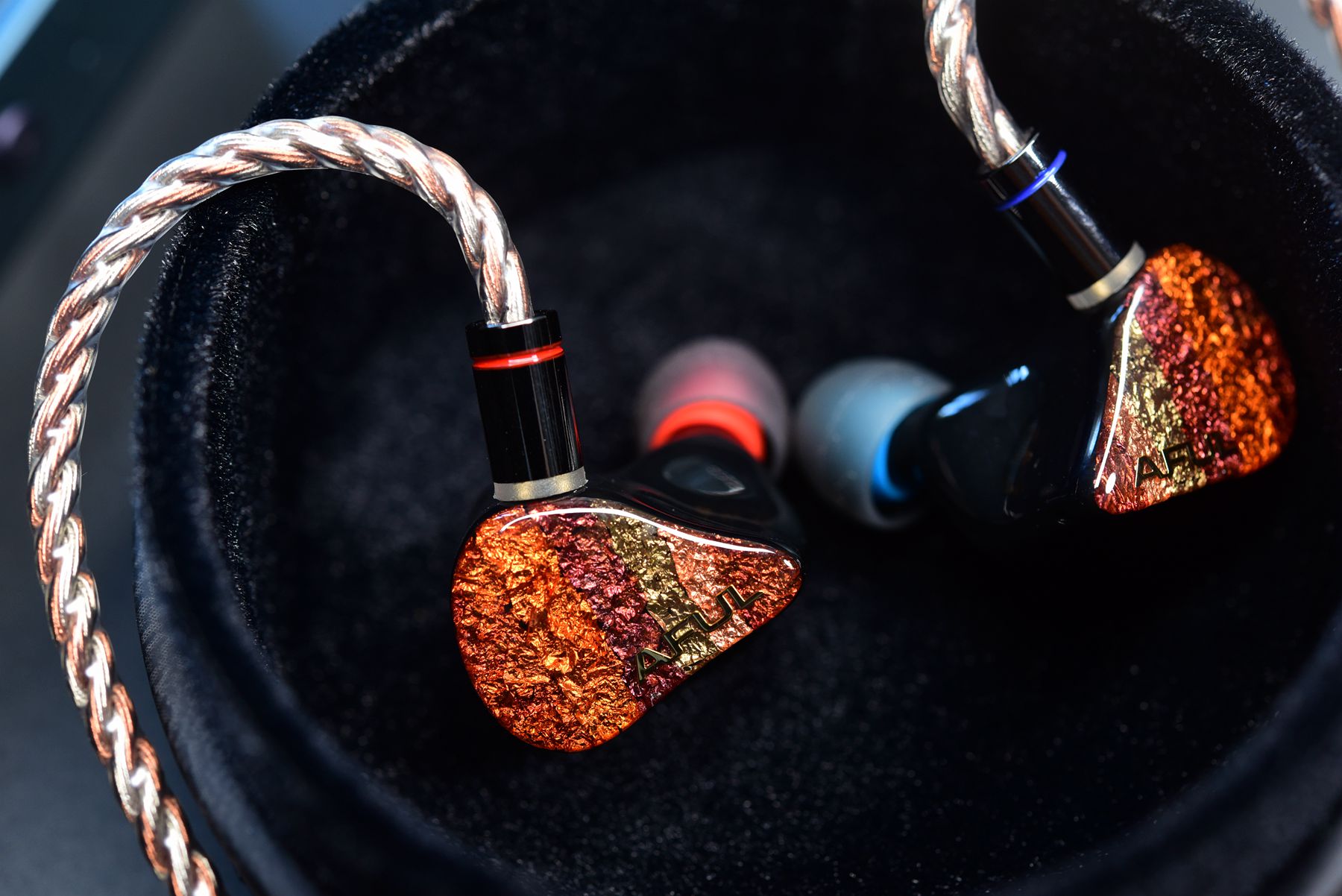 淡而不素方能宁静以致远，国产黑马级耳机品牌AFULP8试听