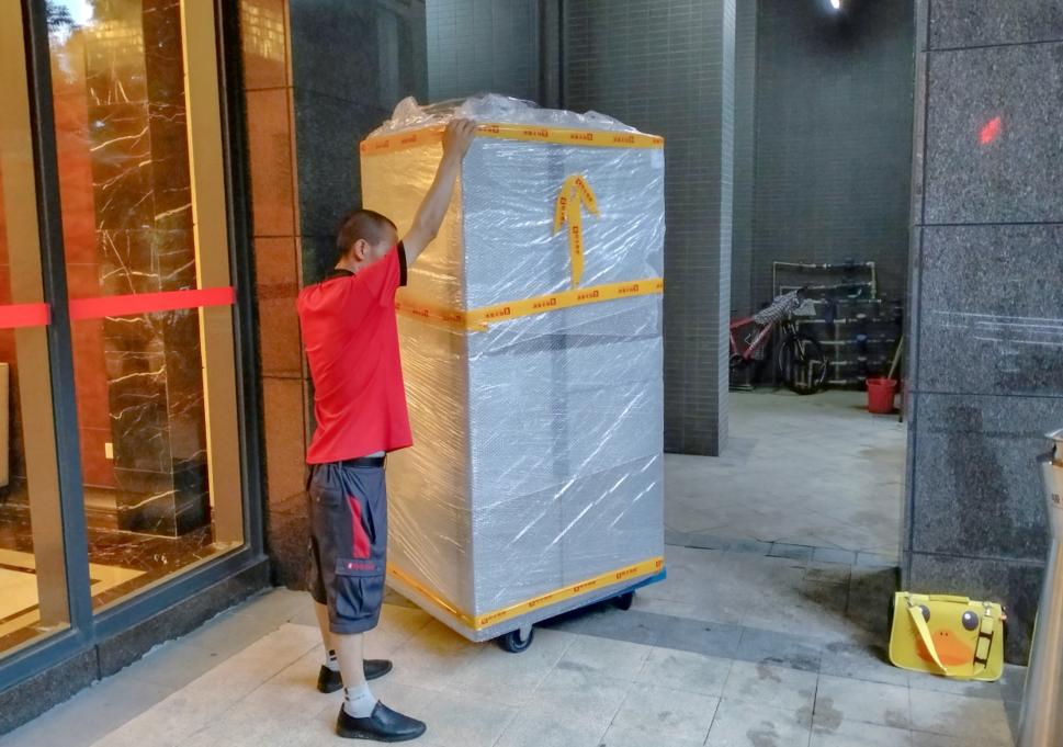 搬家时电冰箱如何搬,搬家冰箱什么时候断电怎么搬运