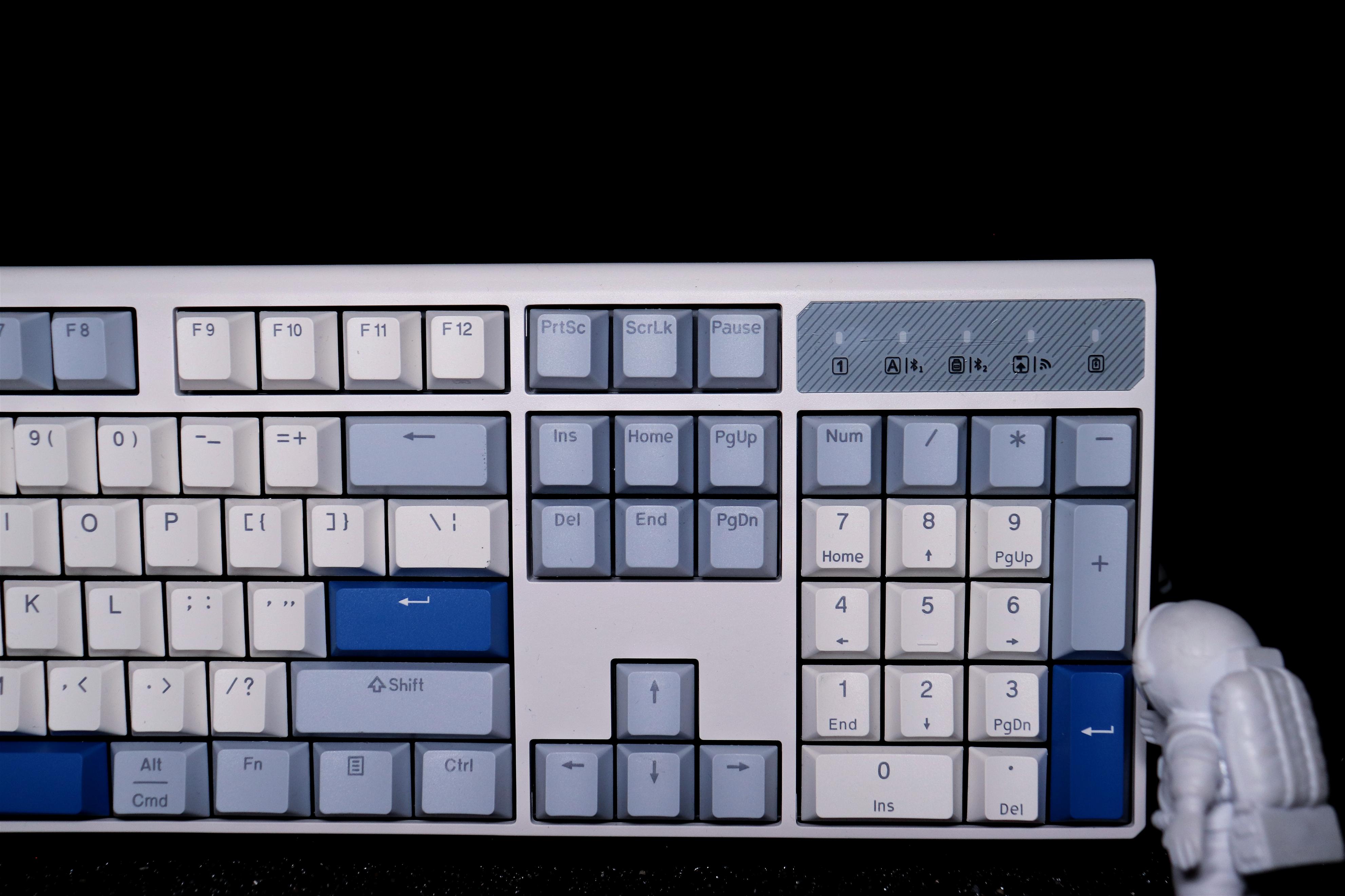 杜伽白泽机械键盘评测,杜伽K610W无线机械键盘