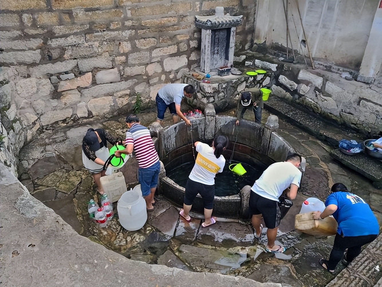 井水里有水垢去除最好方法,井水水垢多还是自来水水垢多