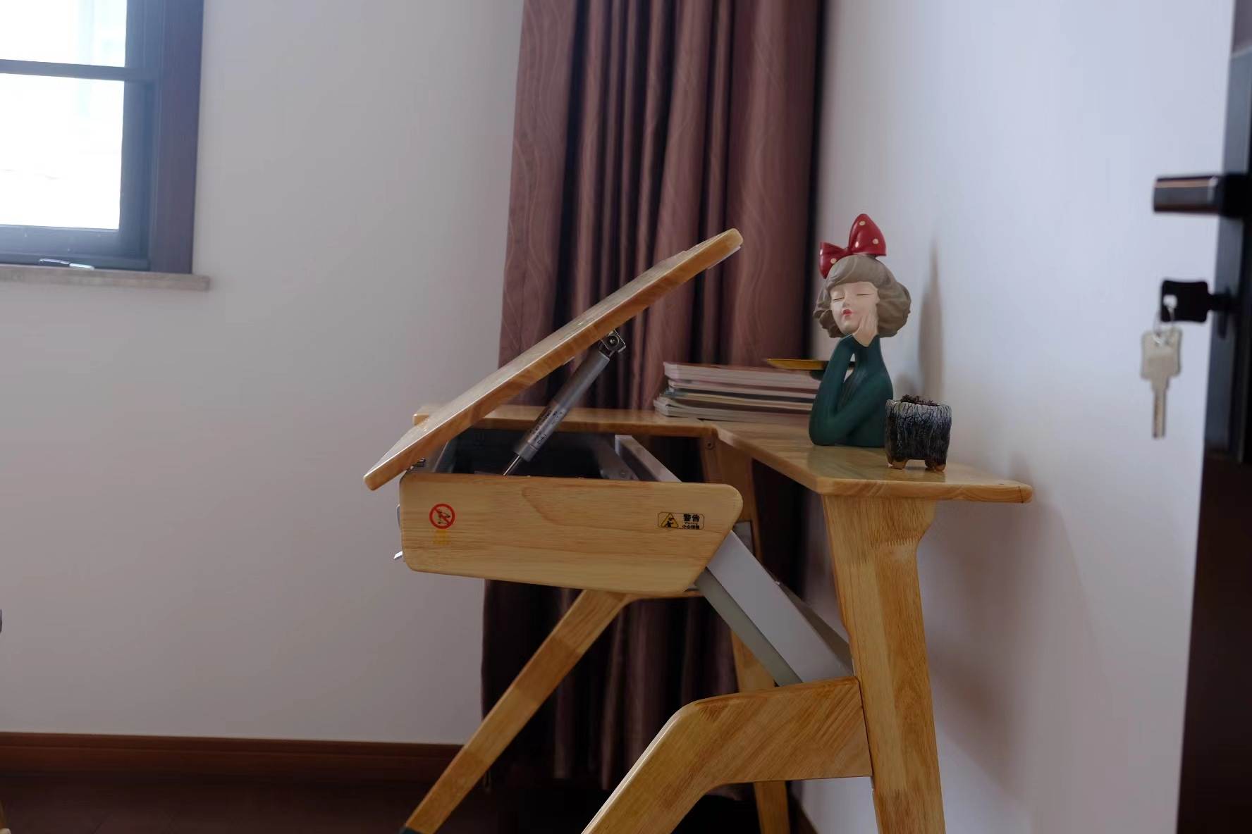 怎么选购学习桌椅,如何挑选学习桌椅品牌