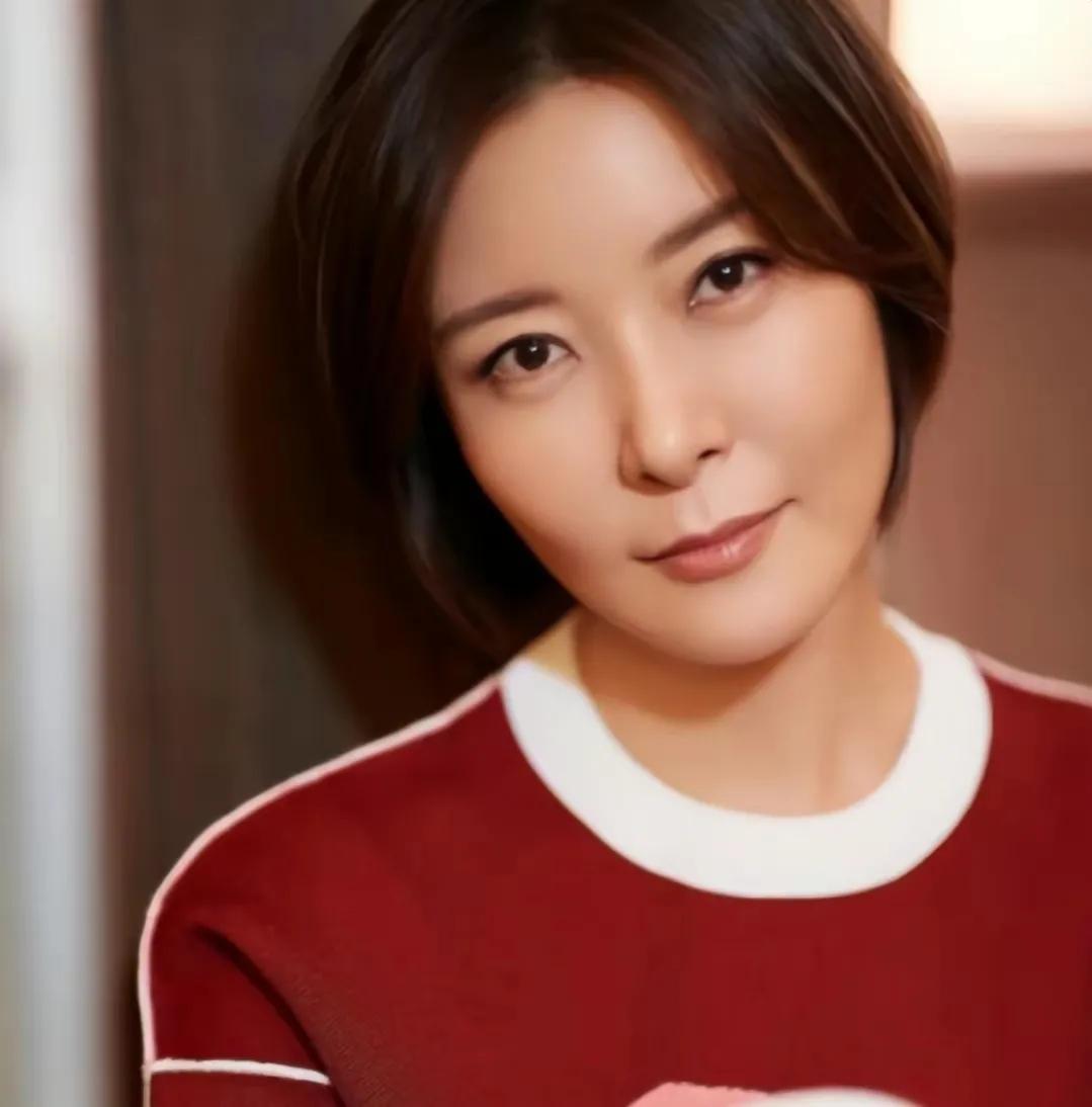 柯蓝和黄志忠因为哪部剧传出绯闻,49岁柯蓝谈情感合集