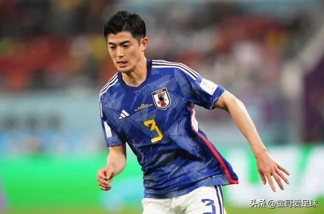 世界杯足球日本太太团,日本2018世界杯太太团