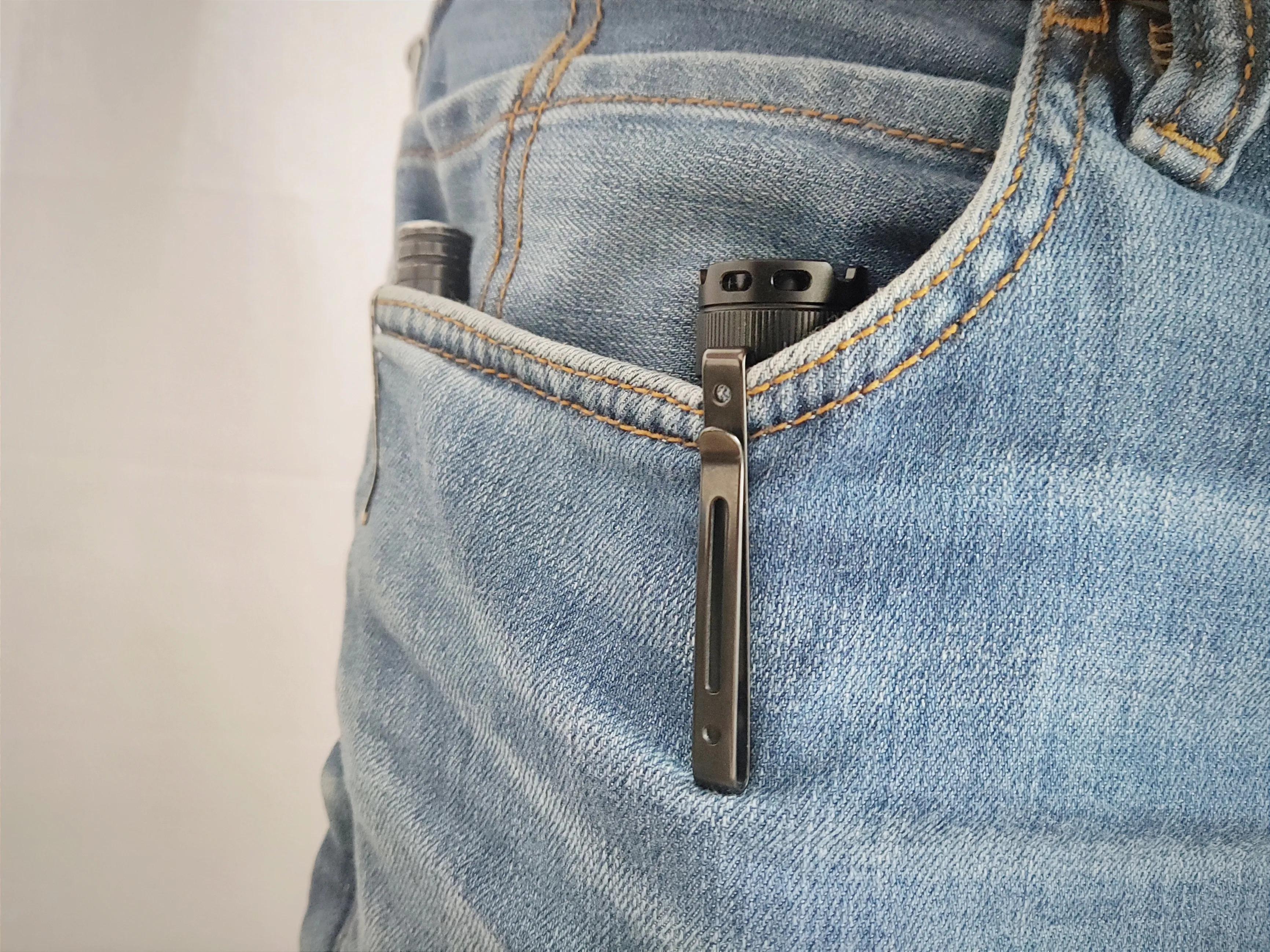 经典新升级，全能EDC便携直充小直——菲尼克斯E28Rv2.0手电评测