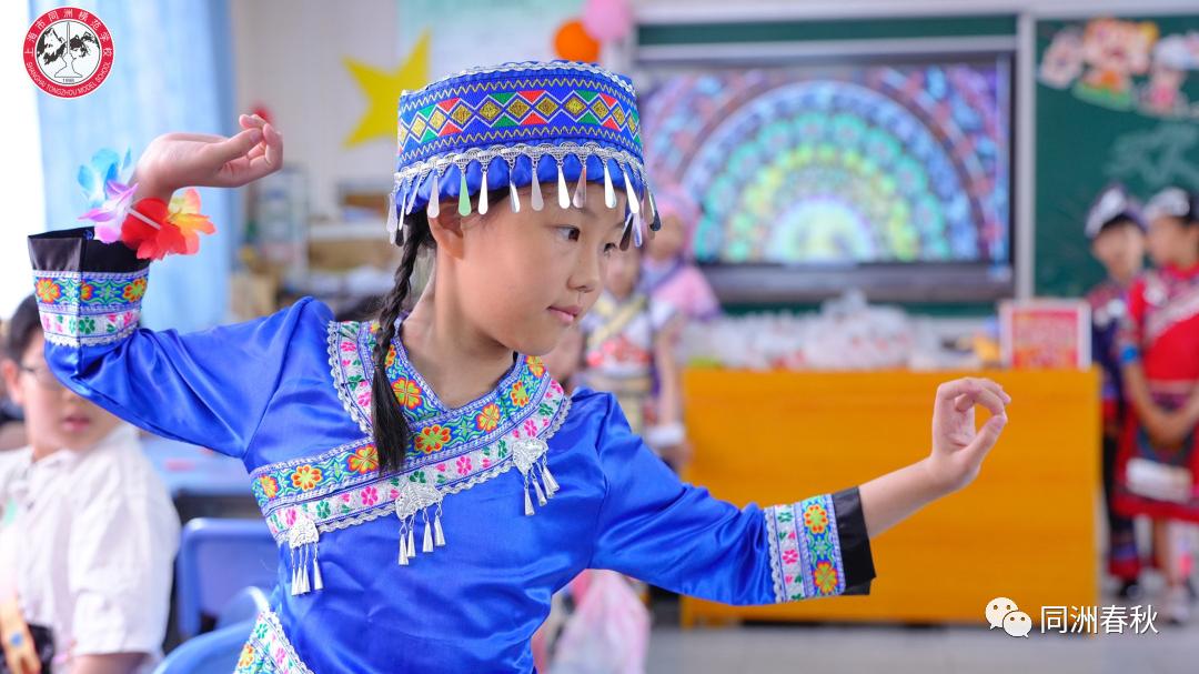 首届56个民族服饰创意大赛,五十六个民族服饰展介绍