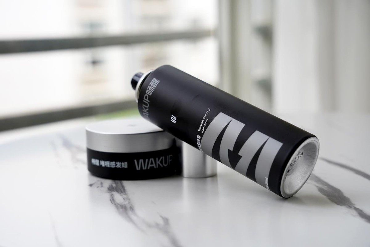 发蜡凝固了怎么处理干净头发,发质干枯毛躁去理发店怎么改善