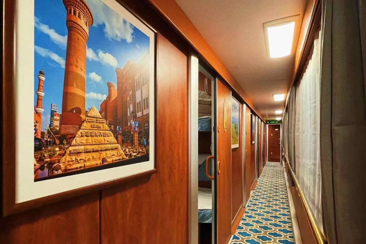 南北疆大环线10天要多少钱,新疆南北疆大环线专列旅游攻略