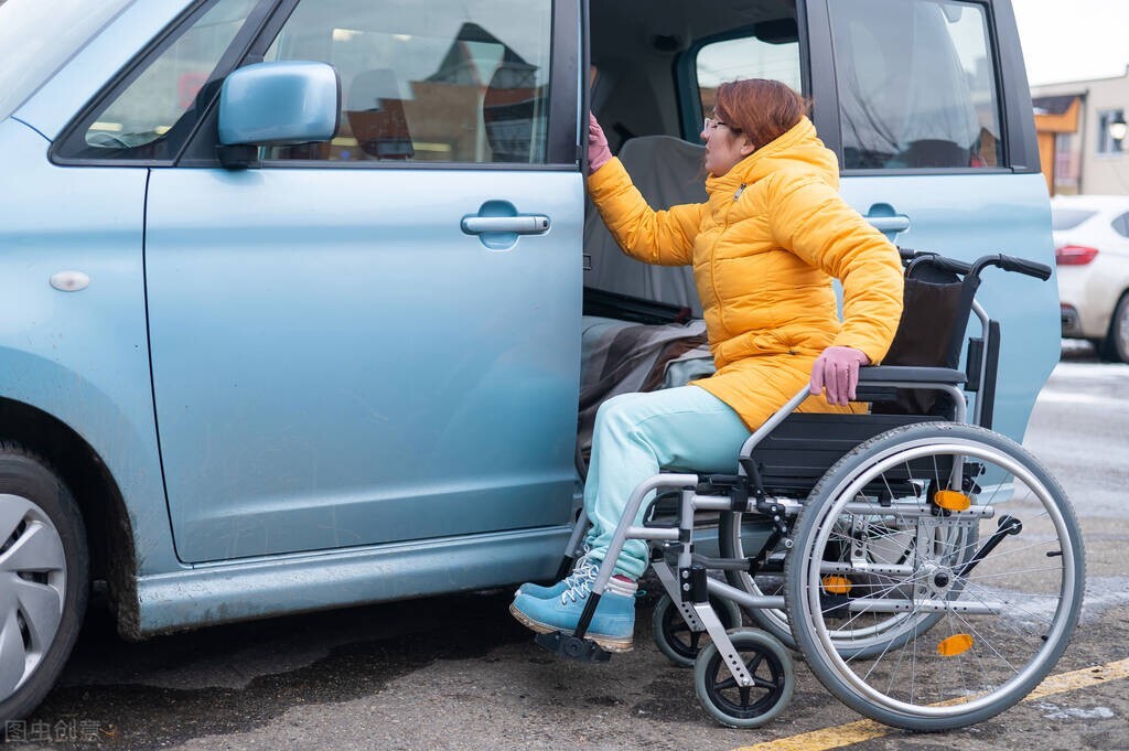 苏州租电动轮椅在哪里租,苏州免费租轮椅服务