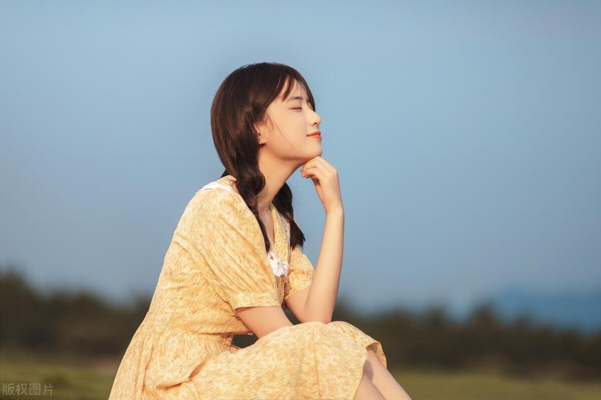 夏季头发经常干枯毛躁怎么办?让头发告别干枯,这6件事需做到位