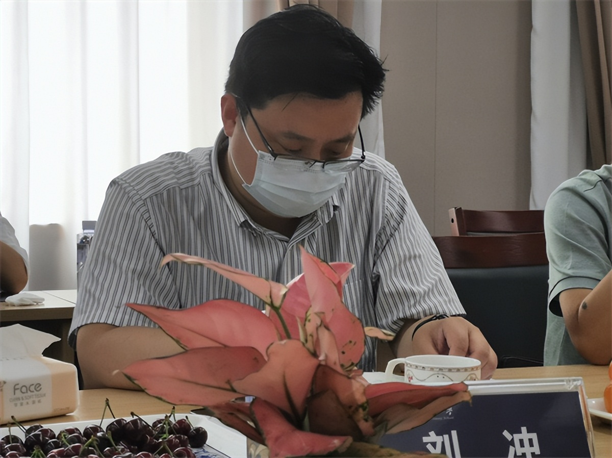 专家到校指导，华西小学构建具有学校特质的五育融合课程体系