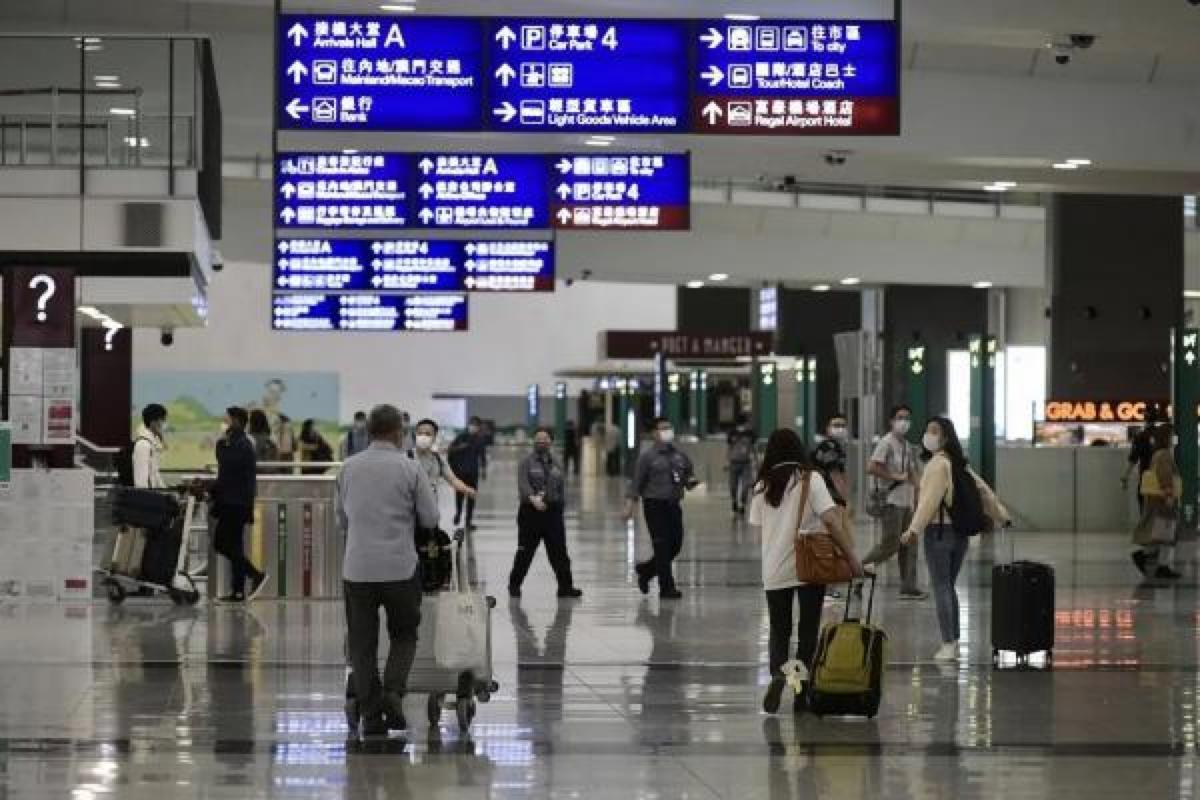 1月8日重开国境：有人采购退烧药回国过年，外企开始制定访华计划，立刻恢复出境游并不容易