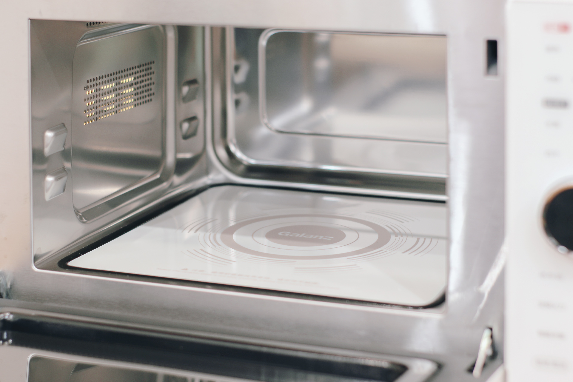 格兰仕微波炉烤箱功能组合,格兰仕微波炉和烤箱哪个实用