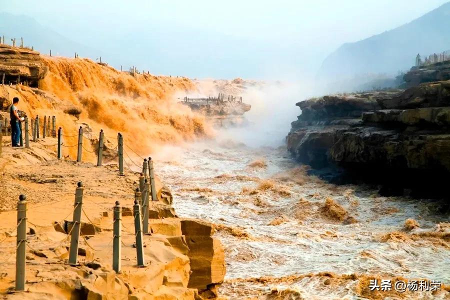 七绝壶口瀑布全诗,赞壶口瀑布的七绝诗