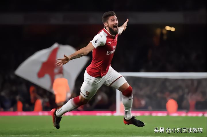 吉鲁刷新法国队大赛高龄登场纪录,吉鲁世界杯一战成名大器晚成