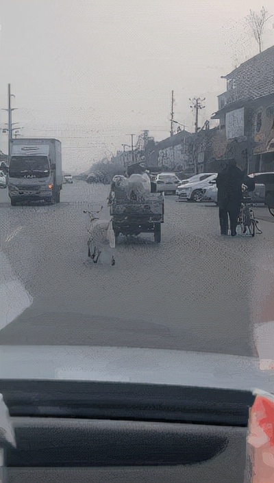 老公帮老婆买卫生巾的搞笑视频,男生帮女生买卫生巾搞笑版