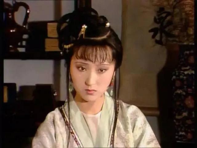 林黛玉到底是绛珠草还是潇湘妃子,林黛玉荷风竹韵