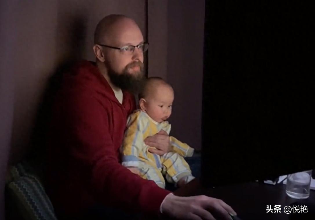 美国小伙娶中国女孩生男孩子,美国小伙娶中国老婆生孩子