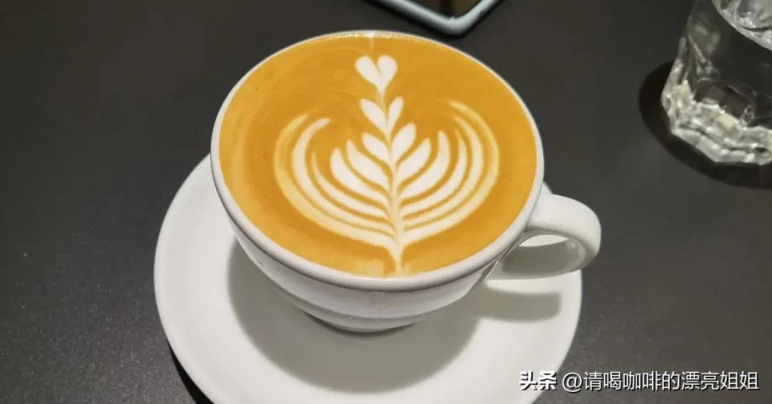 咖啡店常用的拿铁牛奶 (咖啡店用什么牛奶比较好)