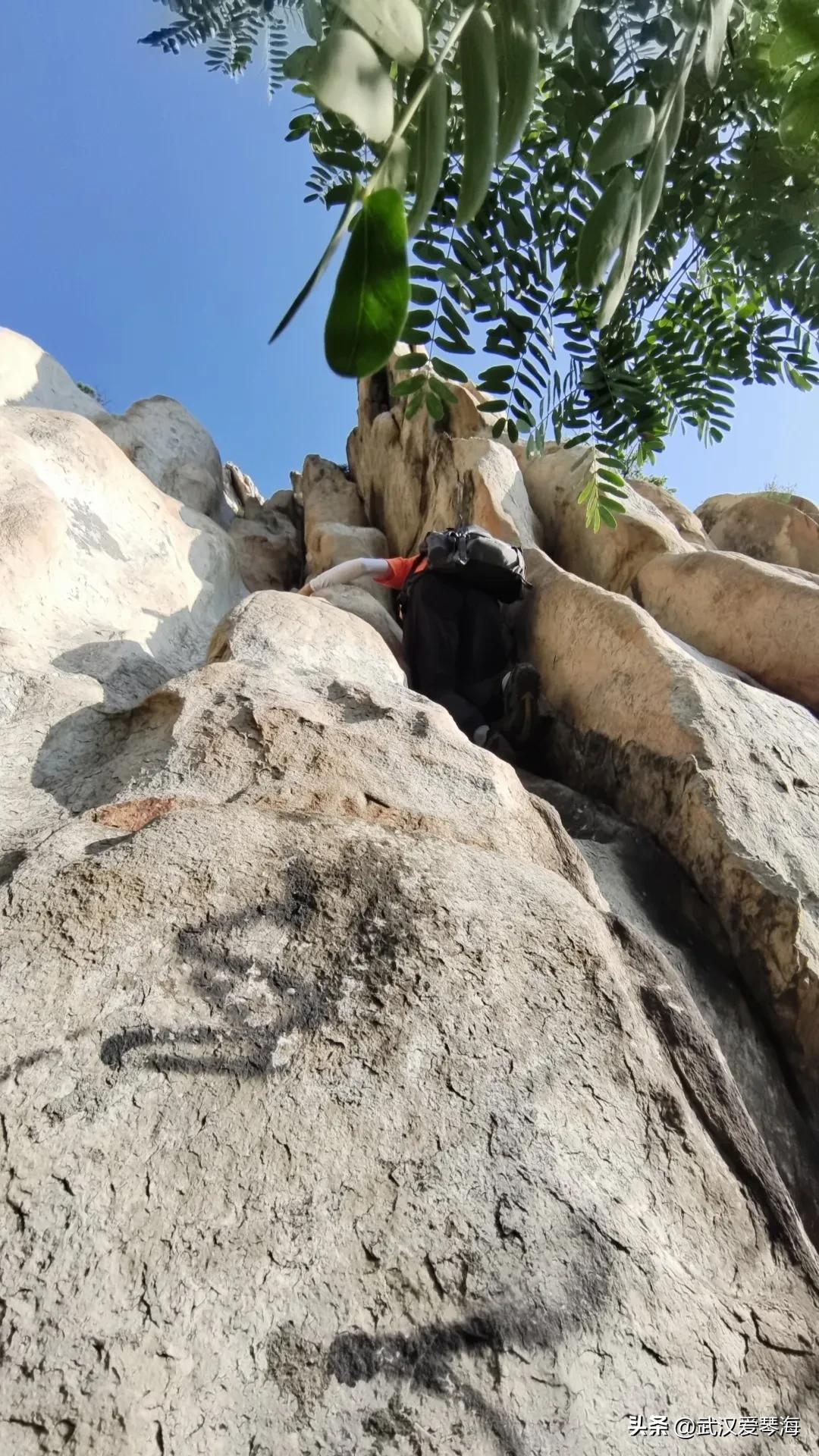 嵩山鱼道鱼脊线全景,嵩山虎头崖攀爬