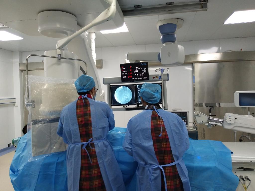 八十岁老人肝癌可以手术风险大吗,肝癌扩散怎么治疗治疗方案是什么