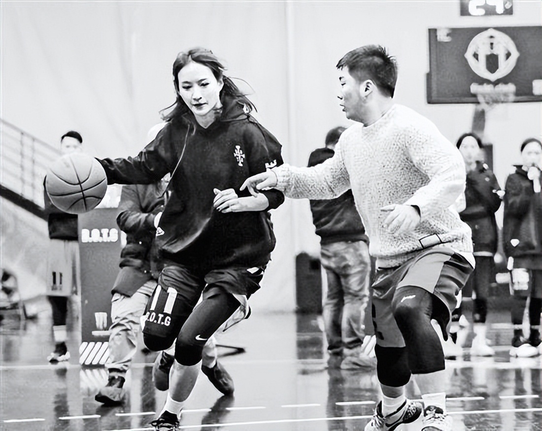 女篮颜值天花板李梦,女篮王思雨成长之路