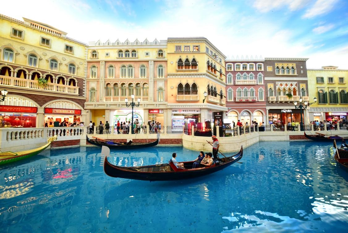 体验英伦经典，享受法式浪漫……来这里，就像穿越到了国外