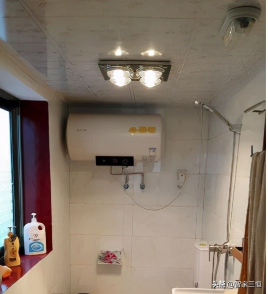 家装浴室取暖,冬季家里淋浴房取暖用什么好