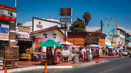 墨西哥街头枪林弹雨,枪林弹雨的墨西哥
