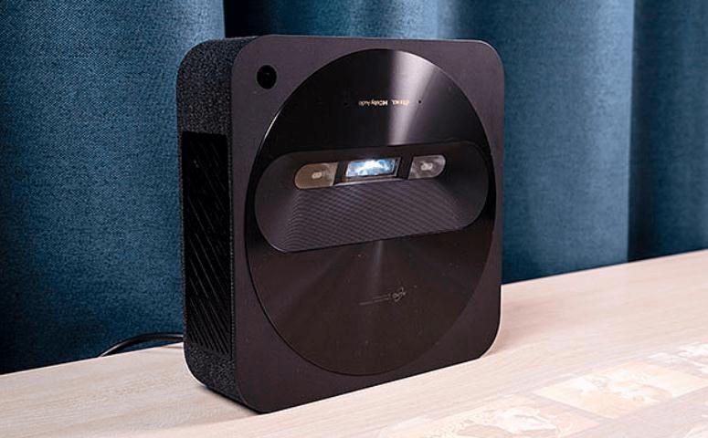 看球选哪个牌子投影仪比较好,性价比最高的投影仪哪个牌子