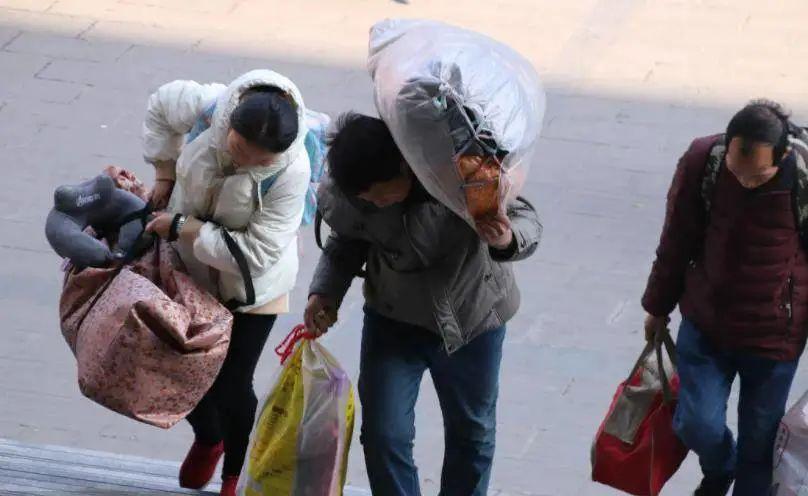 找工作要小心，包工头揭露“高薪招聘”套路，方式花样百出！