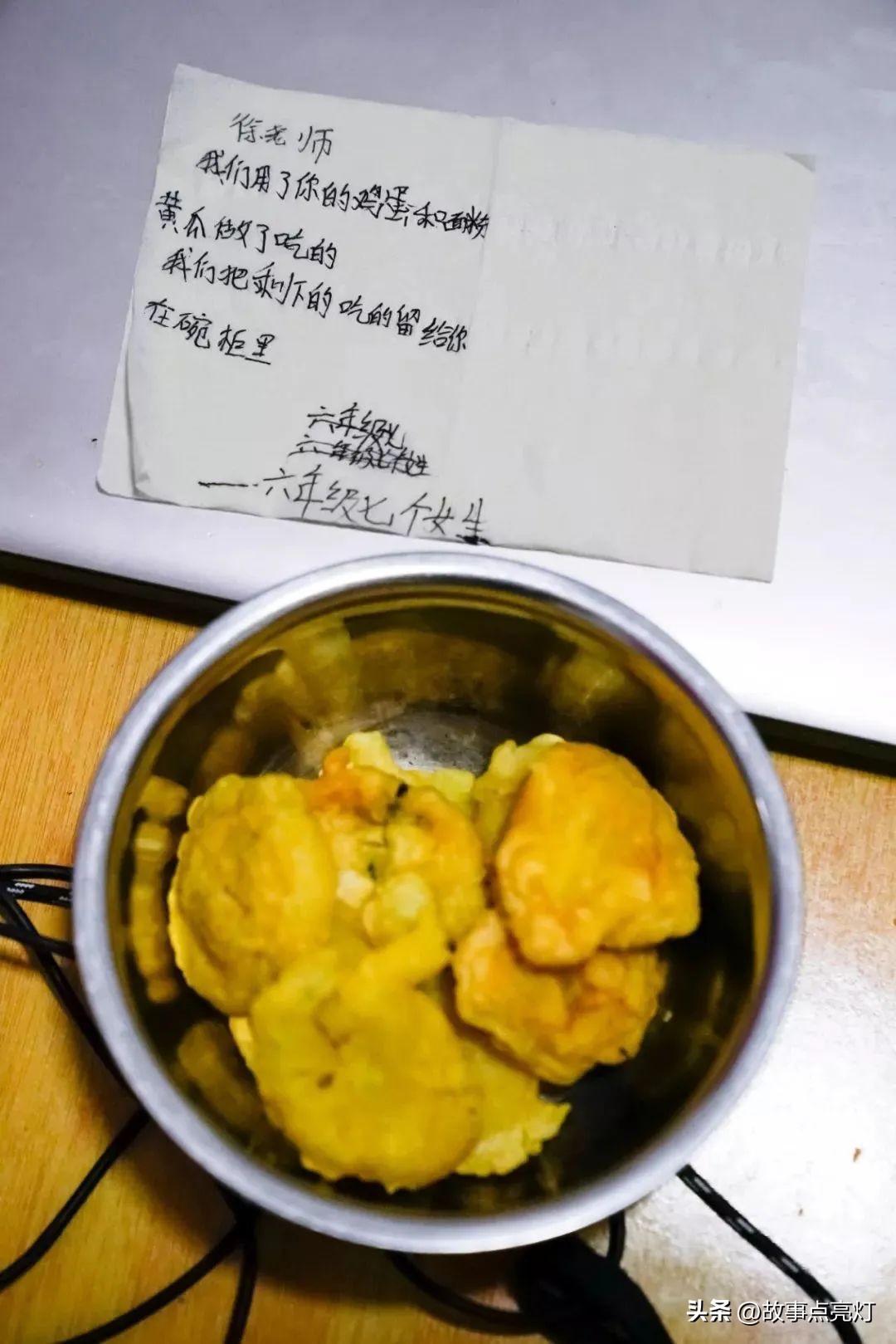 一个胖子教小孩视频,一个胖子辅导女孩