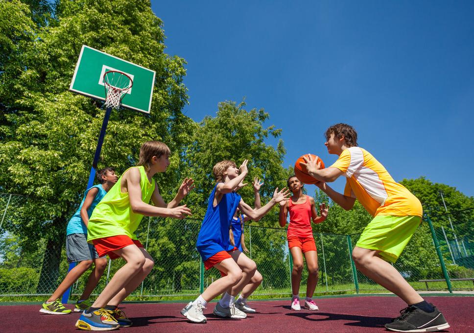 男孩身高能长到几岁？过来人经验：这个年龄没到160，今后长不高