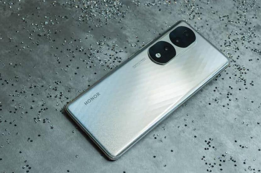 荣耀手机一般发布几个月降价,荣耀手机降价幅度最大的时候