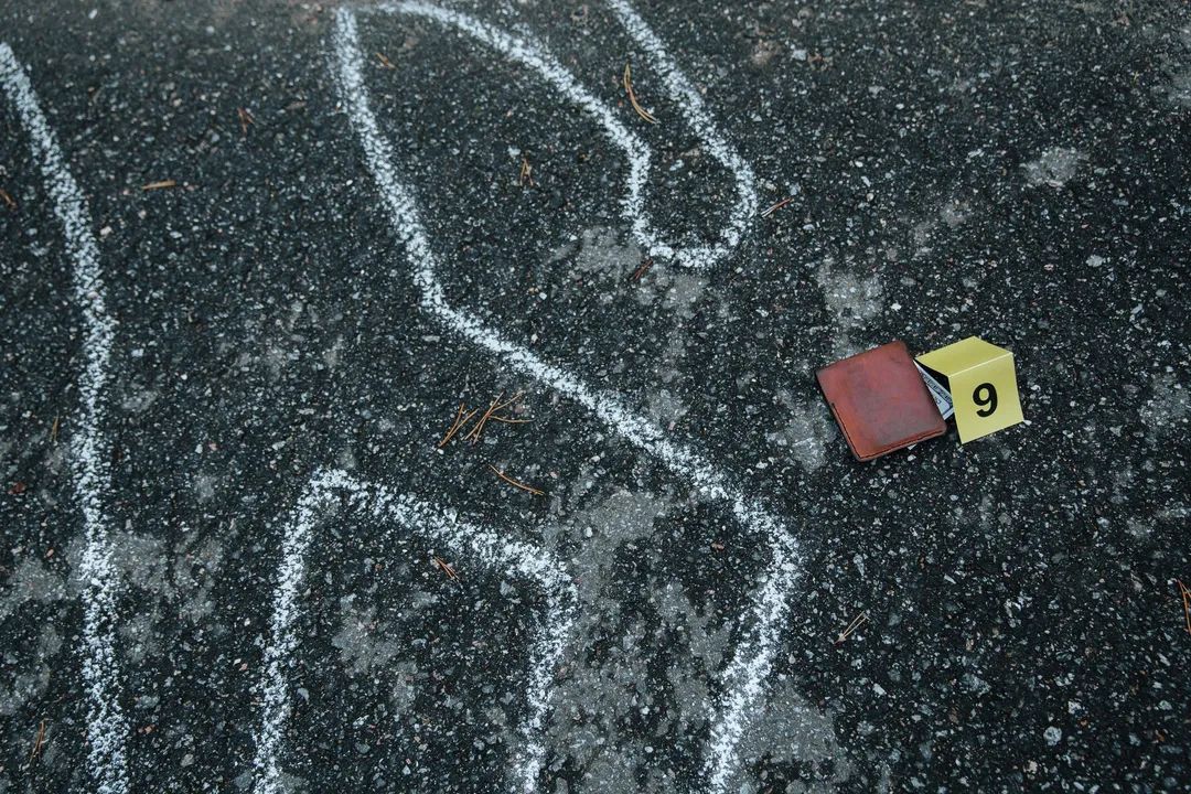 烧焦的尸体如何确定死亡时间,如何从尸体推测死亡时间