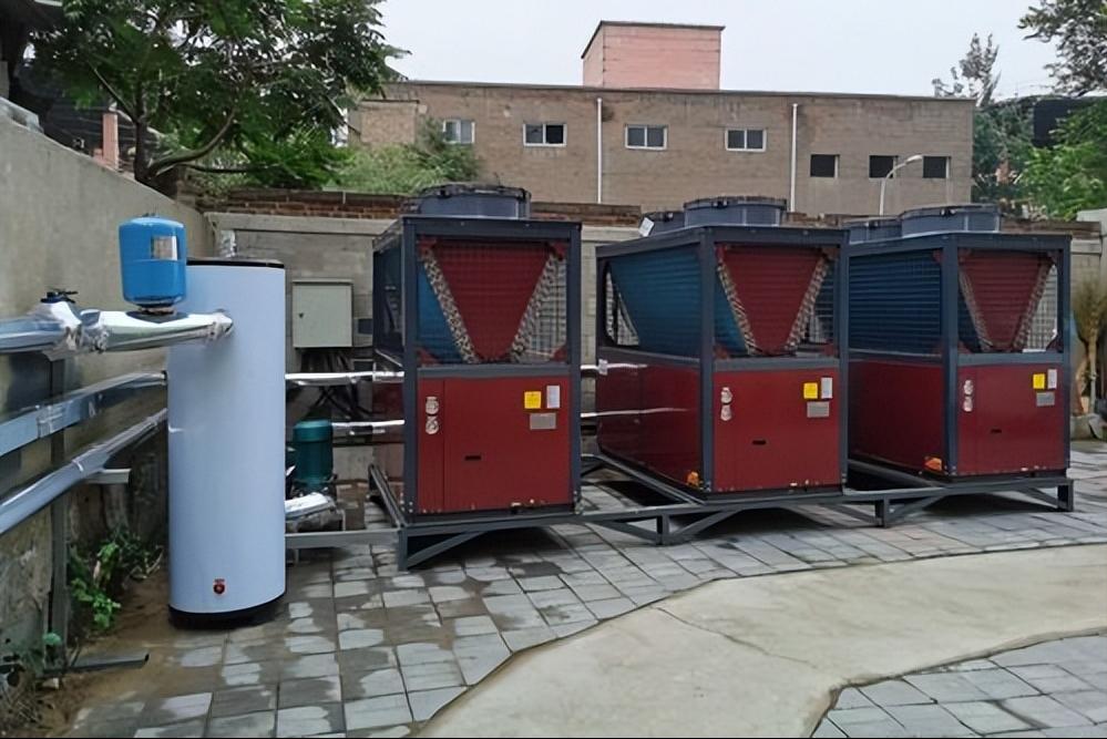 供暖空气源热泵机组有什么优点,空气能热泵烘干房的优点和缺点