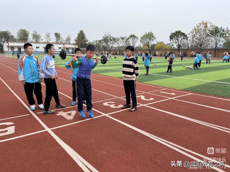 小学足球社团活动掠影,足球社团活动内容